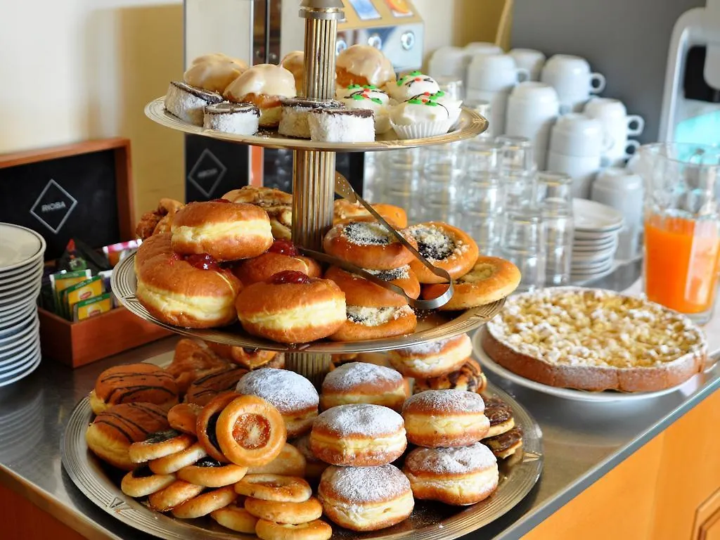 Hotel Opera Praga 4*,  Czechy
