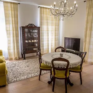 apartman-lesni-pramen.marianskelaznehotels.net/
