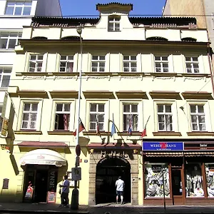 U Dvou Zlatých Klíčů Hotel
