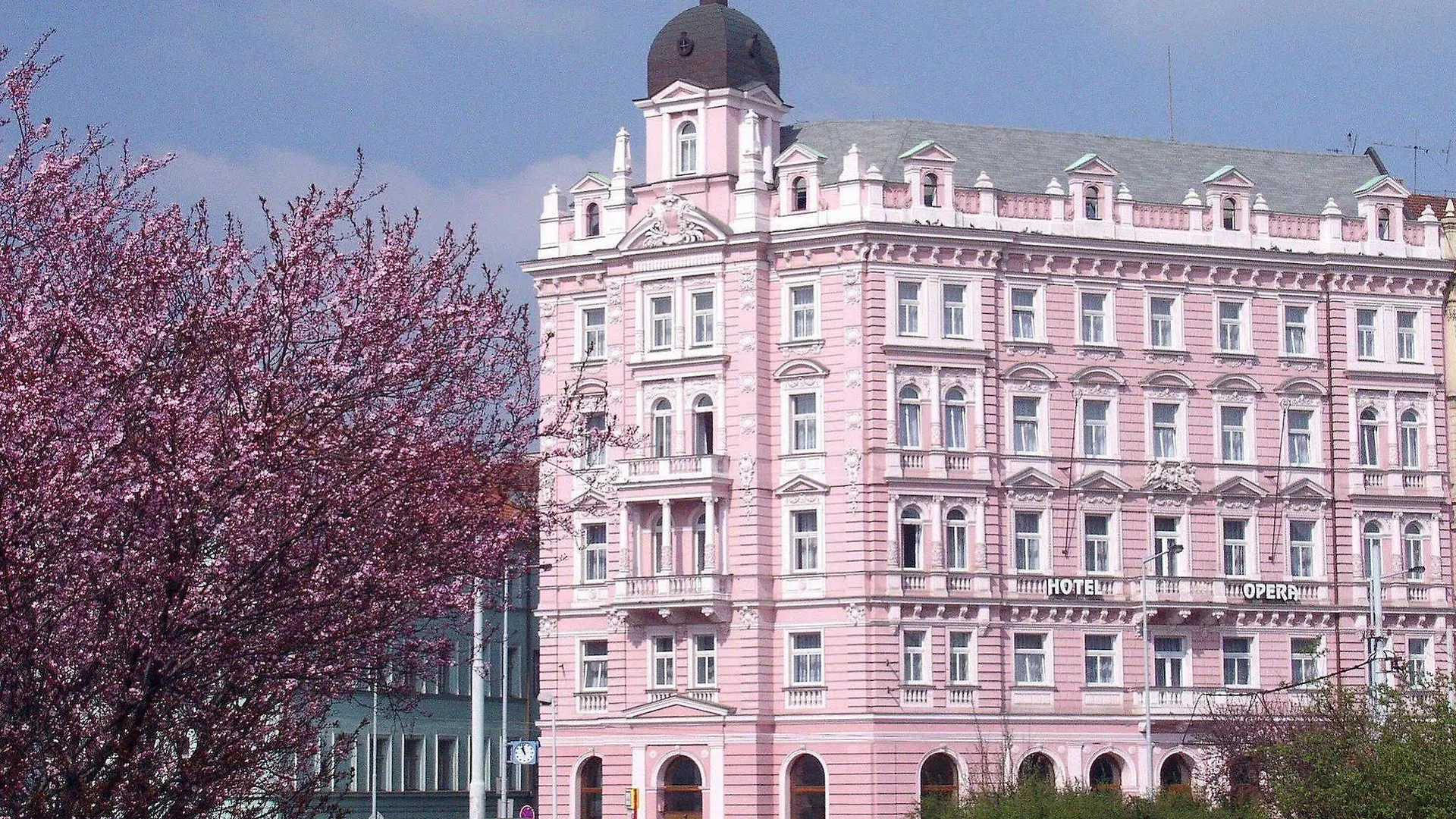 Hotel Opera Prague